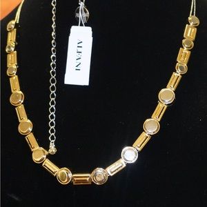 Women’s Gold Necklace